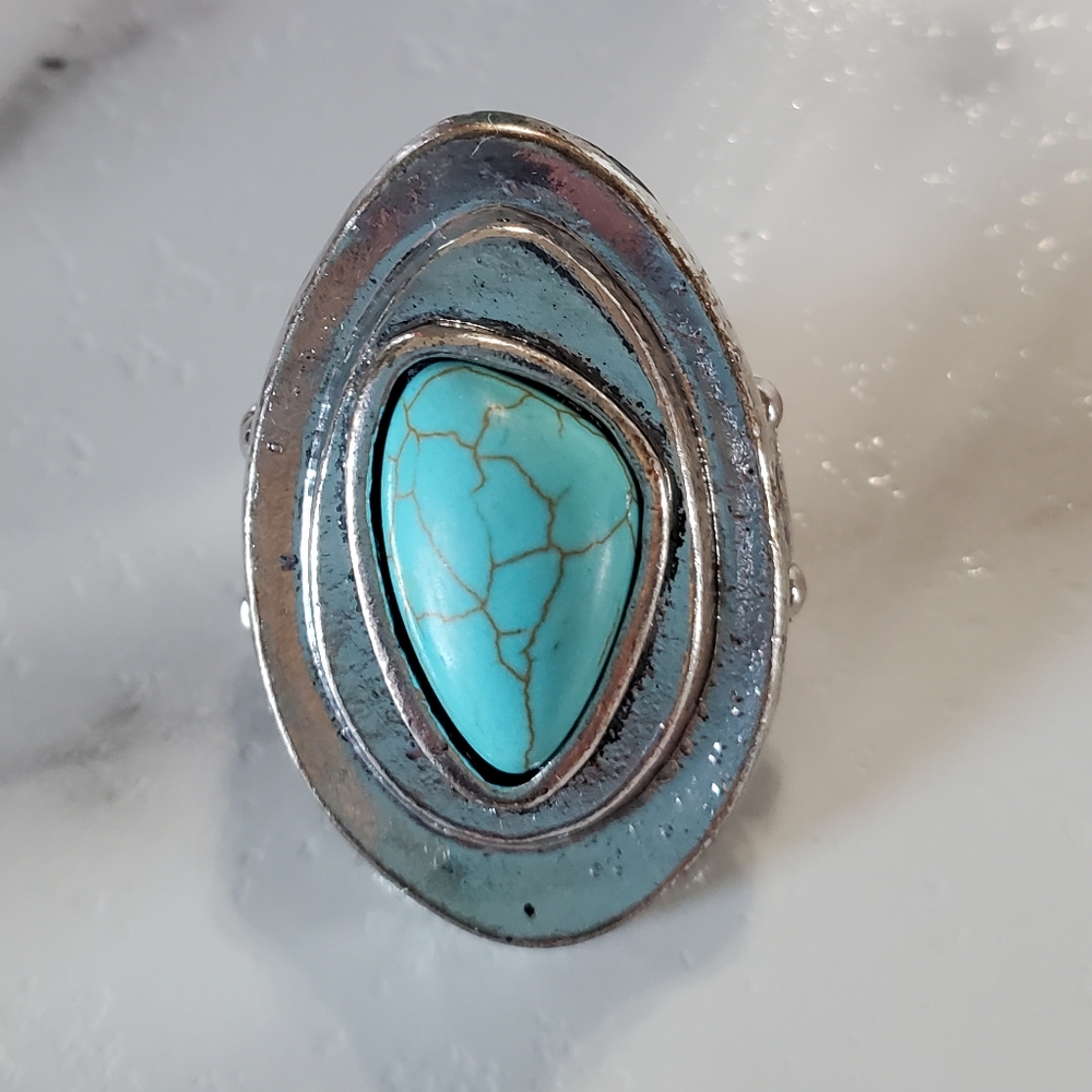 Oval Silver Tone Stretch Band Ring with Large Turquoise Stone 💥3 for $24💥 - Picture 3 of 16